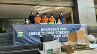Polda Metro Jaya mengungkap kasus penjambretan, Kamis (16/9/2021). (Liputan6.com/ Ady Anugrahadi)