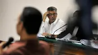 Di Sidang Akil, Bupati Morotai Sebut Nama Bambang Widjojanto