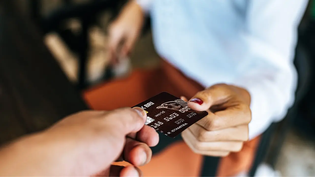 Traveling ke Luar Negeri Makin Nyaman, Ada Kartu Kredit BRI World Access yang Bikin Bebas Bertransaksi