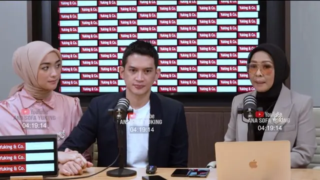 Citra Kirana dan Rezky Aditya di kanal Youtube Ana Sofa Yuking dilihat Sabtu (28/5/2022).