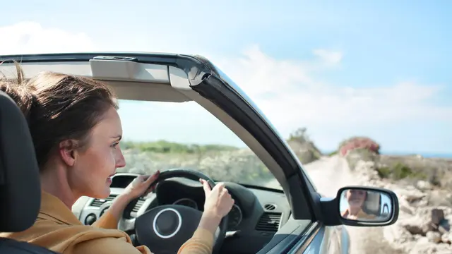 Arti Mimpi Mengendarai Mobil Berdasarkan Jenisnya