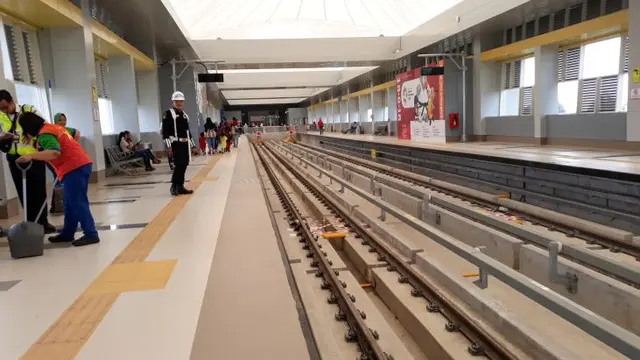 Stasiun Kereta api ringan atau light rail trainset (LRT) Palembang, Sumatera Selatan. (Nurseffi/Liputan6.com)