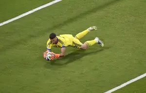 Kiper Spanyol Unai Simon Pecahkan Rekor Piala Dunia yang Bertahan 3 Dekade