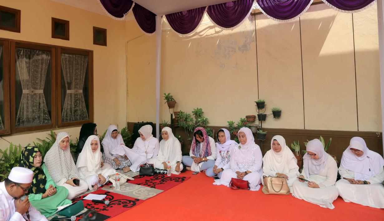 Berangkat Haji Ikke Nurjanah Saya Dapat Undangan Dari