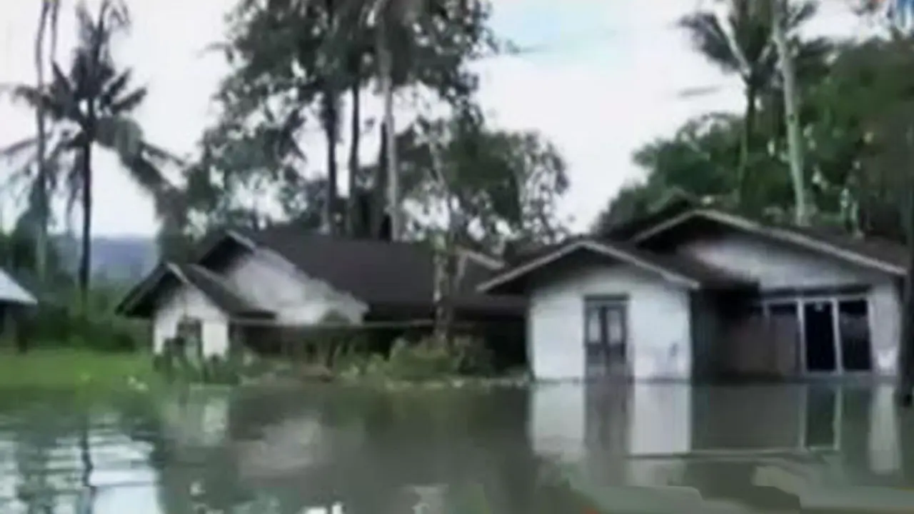 VIDEO: Banjir di Jambi, Tenda Pengungsian dan Dapur Umum Nihil