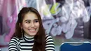 Kini Ayu Ting Ting seperti kapok menyanyikan lagu berlirik sedih. Untuk kedepannya ia ingin menyanyikan lagu bahagia, setidaknya ia bisa bersenang-senang dengan lagu yang dinyanyikannya. (Deki Prayoga/Bintang.com)