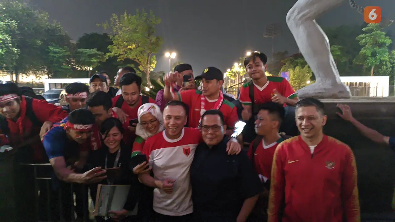 Iwan Bule, Ratu Tisha Destria
