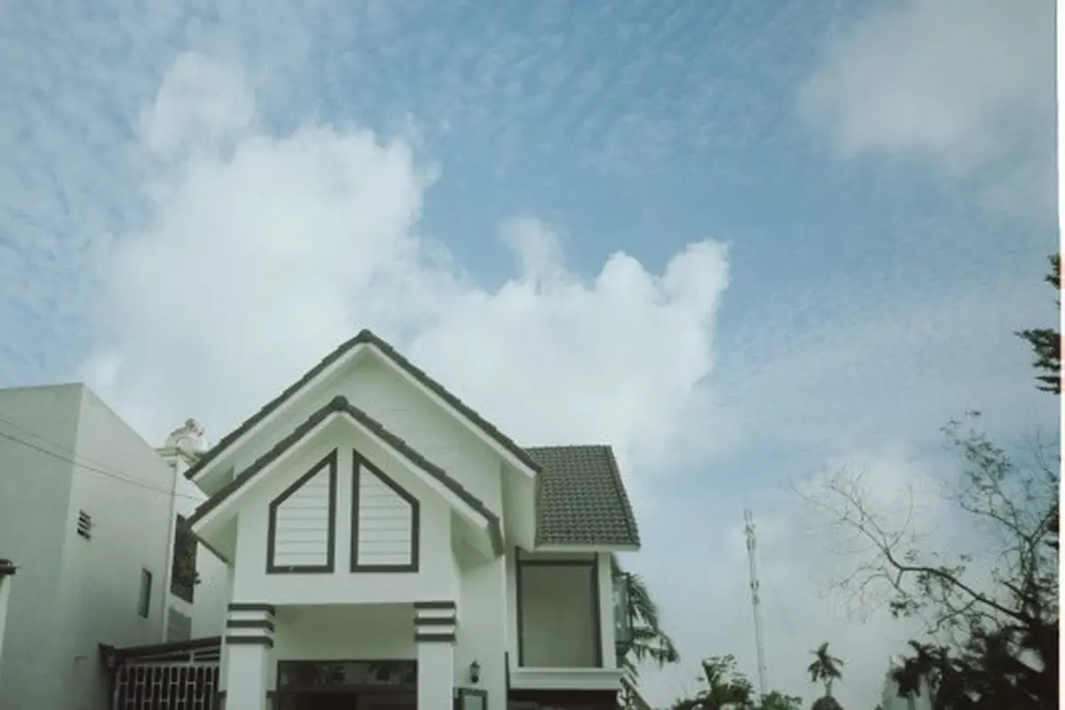 Desain Rumah Mewah Lahan Sempit (Credit: broeasied/unsplash)