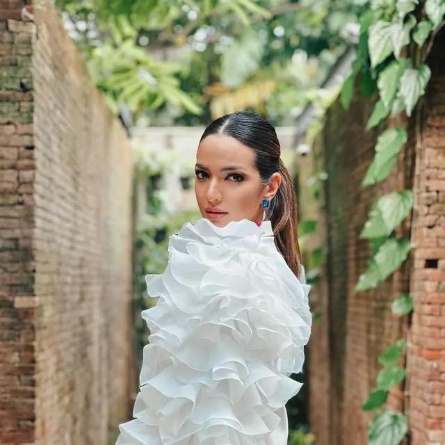 6 Artis Wanita Ini Jadi Tulang Punggung Keluarga Sejak Belia, Perempuan Tangguh