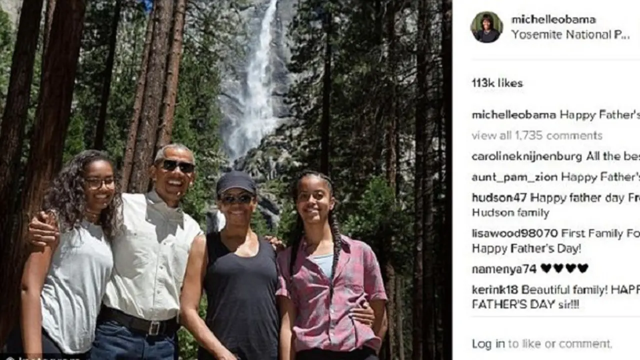 Presiden Obama dan keluarga berfoto dengan latar belakang Air Terjun Yosemite 
