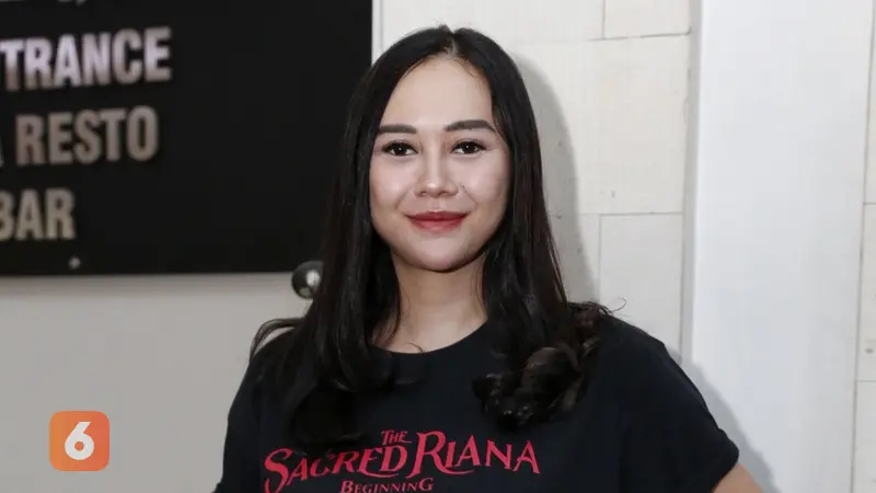 [Bintang] Aura Kasih