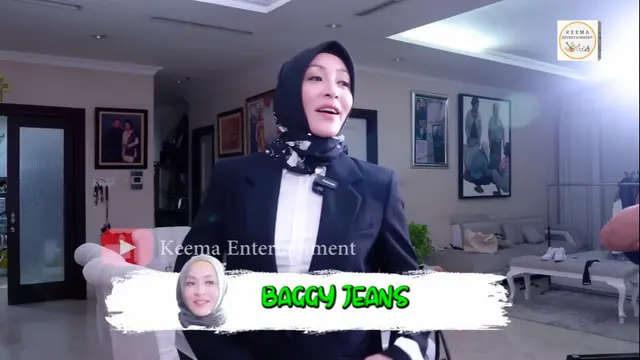 [Fimela] Angelina Sondakh dan Zahwa Massaid