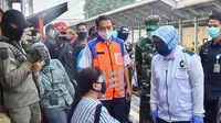 Bupati Bogor Ade Yasin saat inspeksi stasiun saat PSBB. (Liputan6.com/Achmad Sudarno)