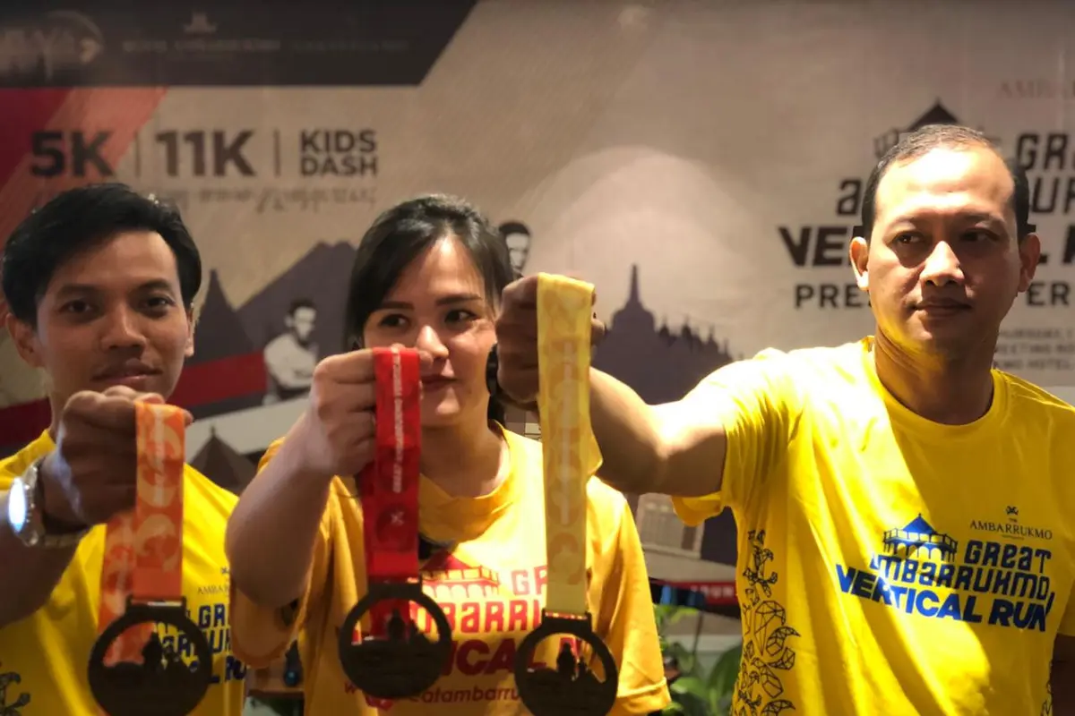 Lomba Lari Vertikal
