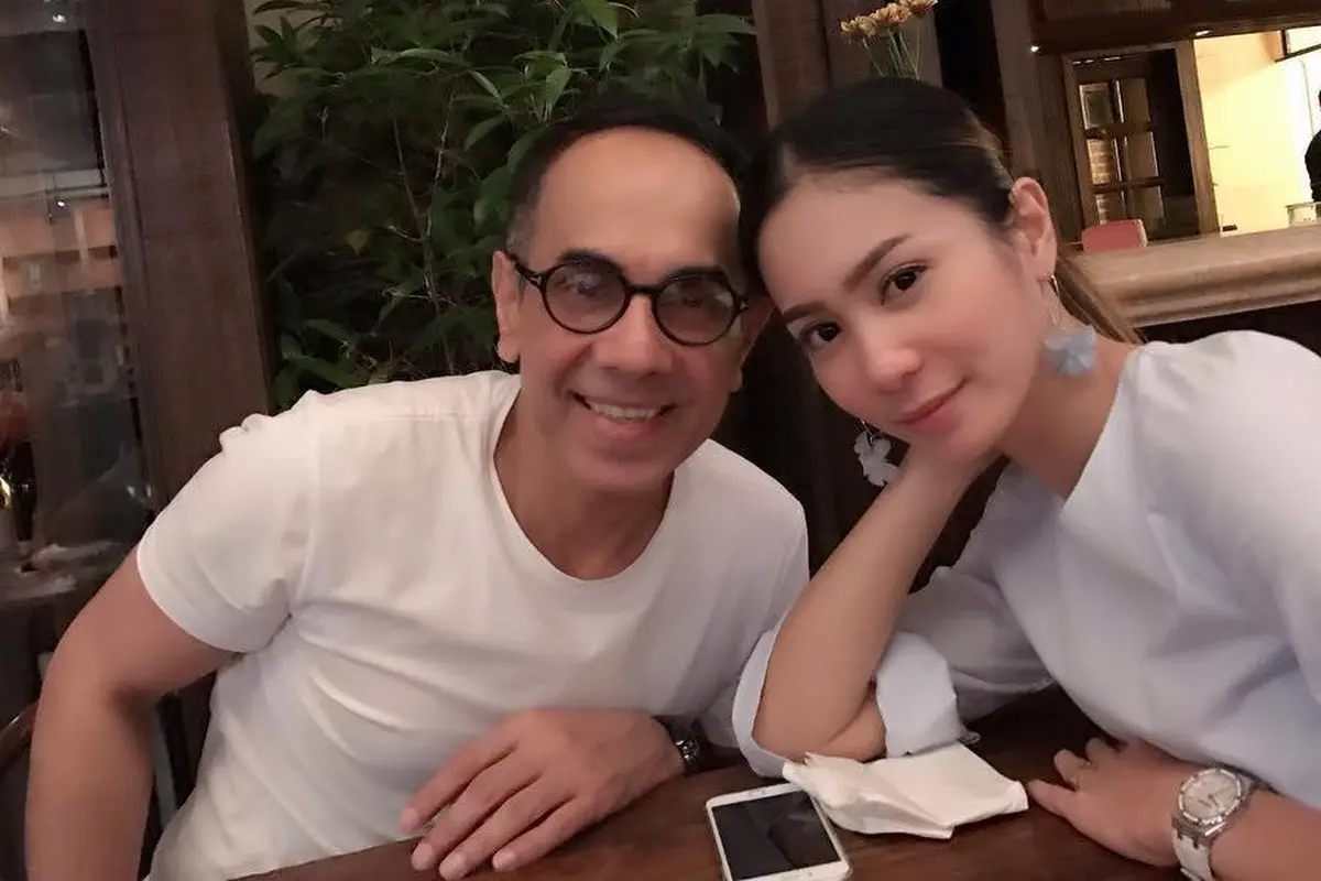 Bunga Zainal dan Sukhdev Singh