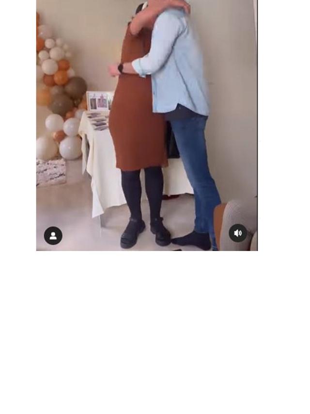 8 Momen Gracia Indri dapat Kejutan Baby Shower Kehamilan Pertama, Menangis Haru