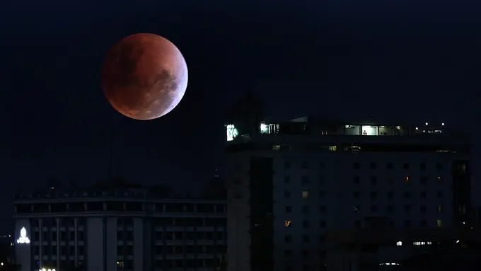 [Bintang] Gerhana Bulan