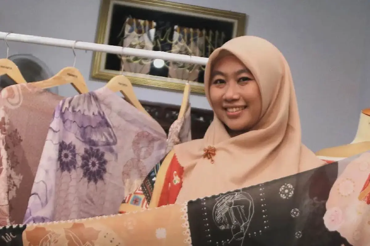 Angkat Ornamen Nusantara, Brand Hijasmita Kembangkan Bisnis Hijab Modern Berkat Pemberdayaan BRI
