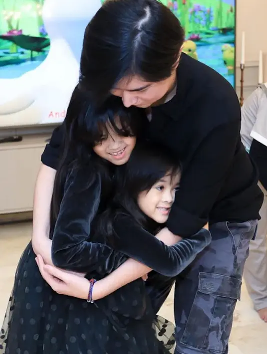 Olla Ramlan ultah Aleena (Instagram/ollaramlan)