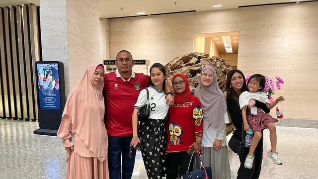 6 Potret Kebersamaan Orang Tua Pratama Arhan dan Azizah Salsha, Besan