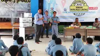 Kerja sama Satuan Lalulintas (Satlantas) Polresta Balikpapan dan sejumlah SMK di Balikpapan, PAMA Balikpapan Operation (BPOP) membrikan sosialisasi kepada para pelajar agar berkendara dengan aman.