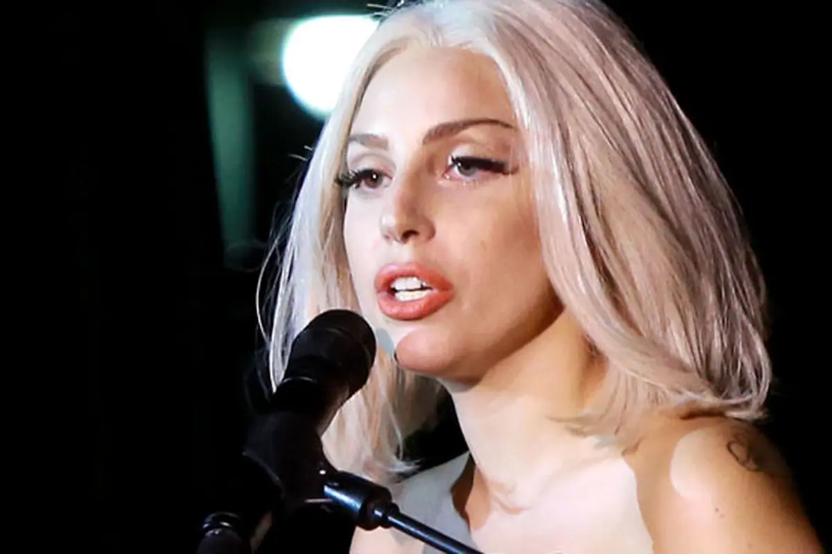 lady-gaga-131104b.jpg