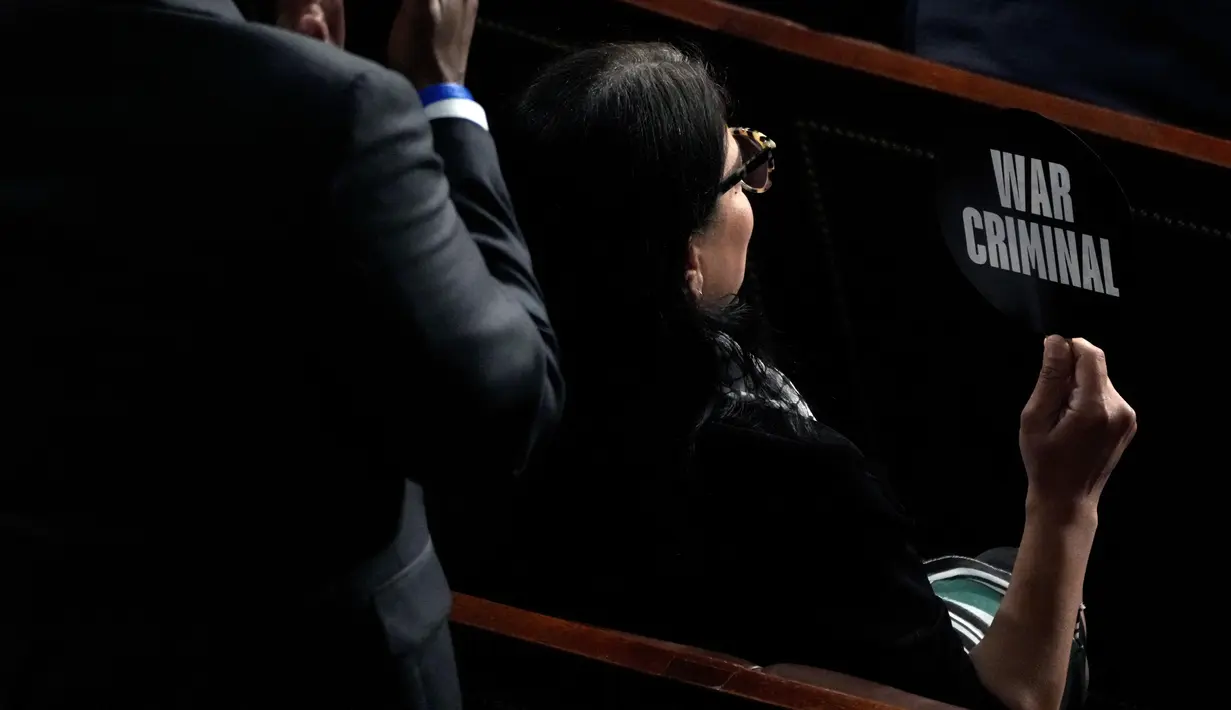 Tlaib merupakan politikus Partai Demokrat yang telah tiga periode menjadi anggota Kongres AS. Saat ini, perempuan 47 tahun itu menjadi anggota perwakilan dari daerah Michigan. (Kent Nishimura / GETTY IMAGES NORTH AMERICA / Getty Images via AFP)