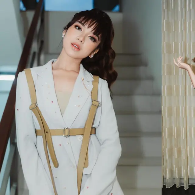 6 Potret Tiara Andini Tampil dengan Rambut Berponi, Makin Imut Bak Boneka