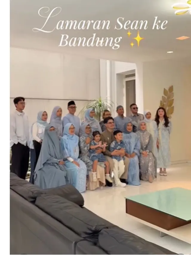 7 Potret Lamaran Sean Ivan Adik Irish Bella di Bandung, Penuh Bahagia