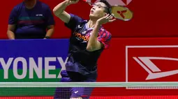 Kesuksesan Jonatan Christie ke 16 besar Indonesia Masters 2025 usai menumbangkan perlawanan Su Li Yang (Taiwan) dua set langsung 21-13 dan 21-15. (Liputan6.com/Herman Zakharia)