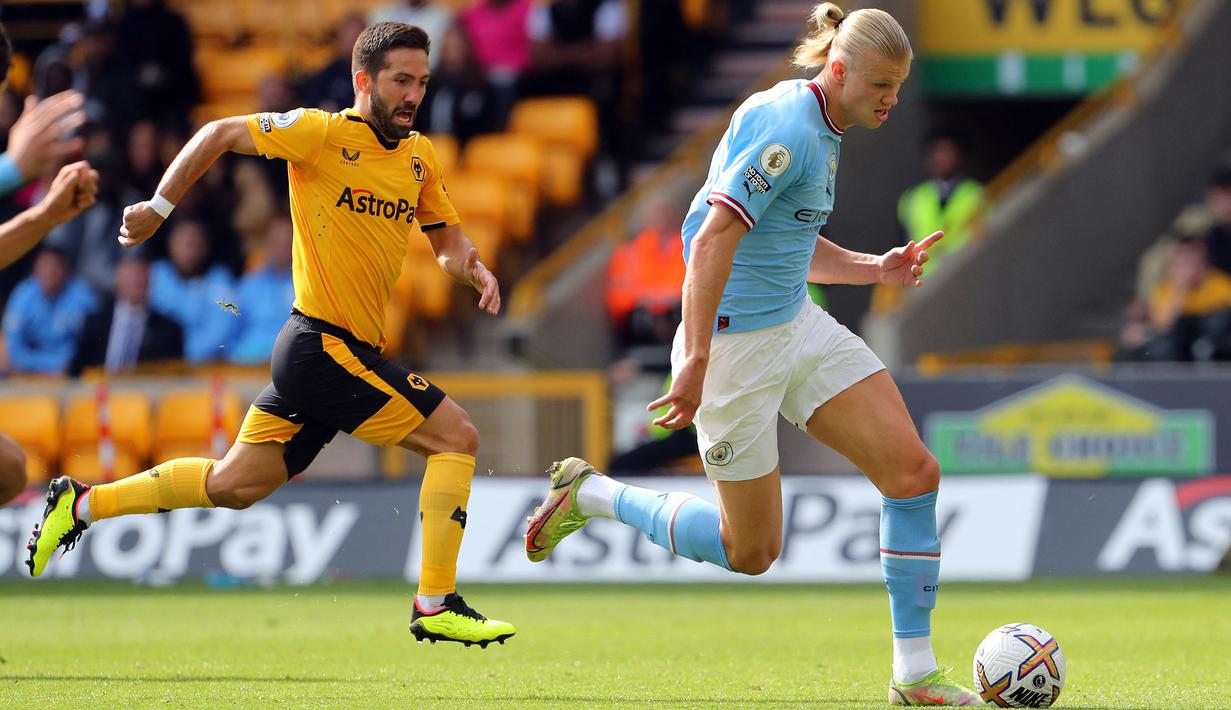 Satu golnya ke gawang Wolves membuat jumlah golnya untuk musim ini menjadi 11 gol. Ia merupakan pemain yang paling banyak mencetak gol setelah hanya tujuh pertandingan. Ia berhasil melampaui torehan tiga pemain yang pernah mencatatkan hal serupa. (AFP/Geoff Caddick)