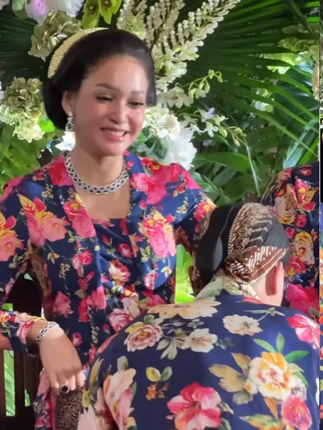 Penampilan Maia Estianty di Siraman Al Ghazali