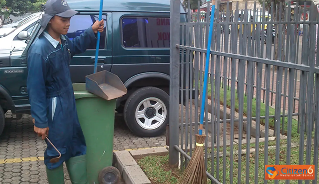 Citizen6, Jakarta: My job is cleaning (Pengirim: Rafli Kelieng)