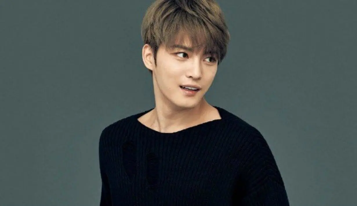 Meskipun punya wajah yang cool, akan tetapi Jaejoong JYJ merupakan sosok yang penuh perhatian. Ia merupakan kelahiran 26 Januari 1986. (Foto: allkpop.com)