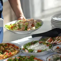 Masyarakat disarankan mengonsumsi makanan sehat dan bergizi selama sahur dan buka puasa Ramadhan. (Foto: Pixabay/Konstantis Jaunzems)