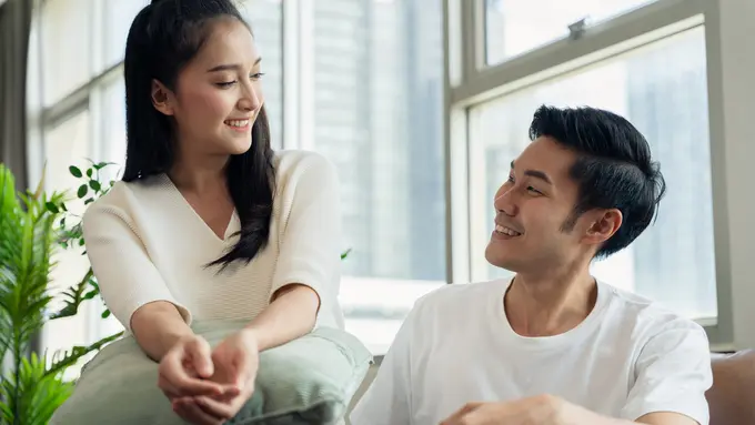 perempuan dan pasangan 2 september jatuh cinta