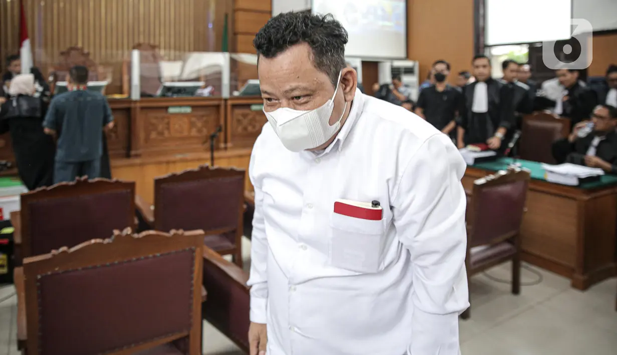 Terdakwa Kuat Ma'ruf usai menjalani sidang kasus dugaan pembunuhan berencana terhadap Brigadir Nofriansyah Yosua Hutabarat di Pengadilan Negeri Jakarta Selatan, Jakarta, Rabu (7/12/2022). Ferdy Sambo menjadi saksi untuk terdakwa Richard Eliezer, Ricky Rizal dan Kuat Ma'ruf di persidangan perkara pembunuhan berencana Brigadir J. (Liputan6.com/Faizal Fanani)