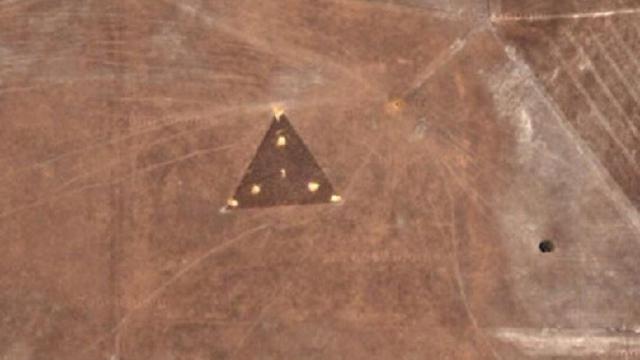 Segitiga Asing di Australia (Google Maps)