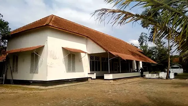 Kompleks perkantoran di Kecamatan Banyumas menyisakan kisah kejayaan saat ibu kota Banyumas belum dipindah dari kota tua Banyumas ke Purwokerto. (Foto: Liputan6.com/Muhamad Ridlo)
