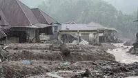 Penyaluran 2.000 Paket Bantuan untuk Korban Bencana Banjir dan Tanah Longsor di Sumatera