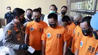 Pengedar narkoba ditangkap di Kota Mojokerto. (Dian Kurniawan/Liputan6.com).