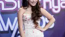 Adjie menegaskan gara-gara kabar tersebut, ia merasa tidak enak dengan Ayu. Ayu Ting Ting menjadi jaga jarak dengannya. (Andy Masela/Bintang.com)