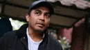 Selain itu,  Glenn Fredly juga mengingat pesan almarhum Yon Koeswoyo saat berbincang terkait musik Indonesia. Diantaranya adalah terus berkarya dan menghargai jenis musik. (Adrian Putra/Bintang.com)