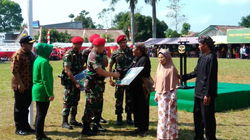 Kopassus Gelar Bakti Sosial