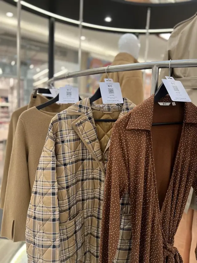 Mengintip Deretan Koleksi UNIQLO: C, Kolaborasi bareng Clare Waight Keller yang Hadirkan Sentuhan Sophisticated untuk Sehari-hari