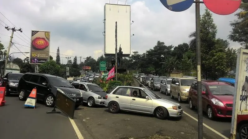 Aksi Penghapusan Sistem One Way di Puncak