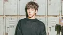 Youjin terpaksa menghentikan kegiatannya dari KNK, karena ia mengalami cedera dan butuh waktu yang lama untuk penyembuhan. (Foto: soompi.com)