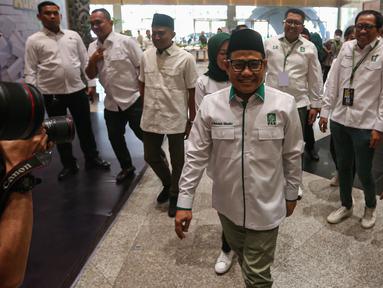 Ketua Umum Partai Kebangkitan Bangsa (PKB), Muhaimin Iskandar saat tiba untuk membuka Musyawarah Kerja Nasional (Mukernas) PKB di Jakarta Convention Center (JCC), Selasa (23/7/2024). (Liputan6.com/Angga Yuniar)
