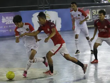 Pemain Doby MCW Banten saat pertandingan melawan Surya Futsal pada laga Super Soccer Futsal Battle di Summarecon Mall Serpong, Sabtu (29/09/2018). Doby MCW Banten takluk 2-8 dari Surya Futsal. (Bola.com/M Iqbal Ichsan)