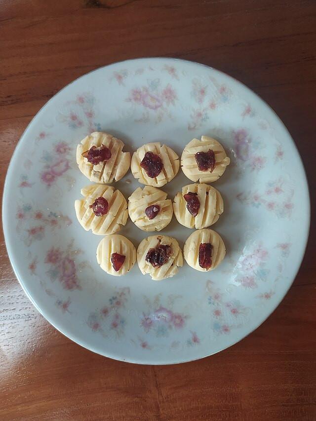 4. Kue Semprit